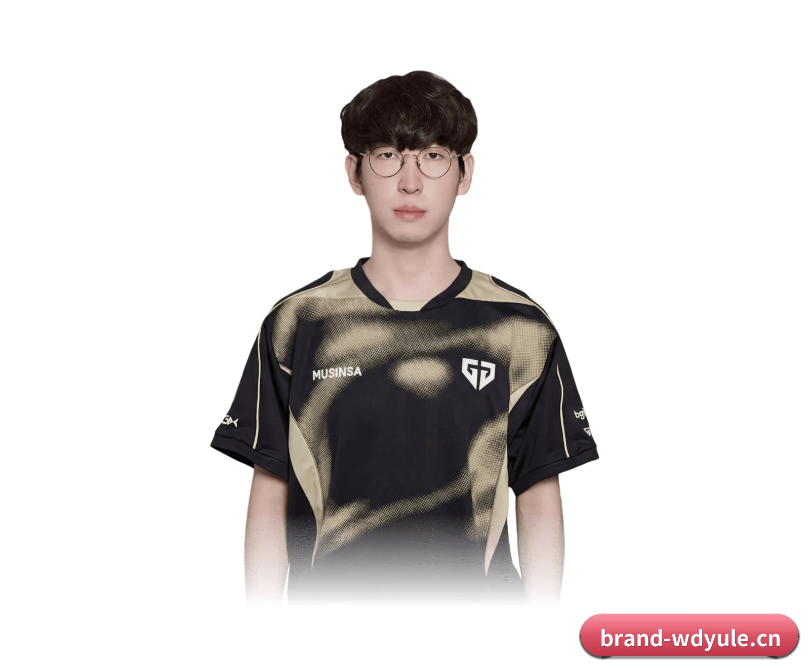 问鼎娱乐app贴合重度球迷盯盘直觉锻造的服务生态